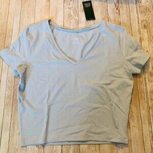 NWT Wild Fable Cropped V-Neck Tee, Size Large